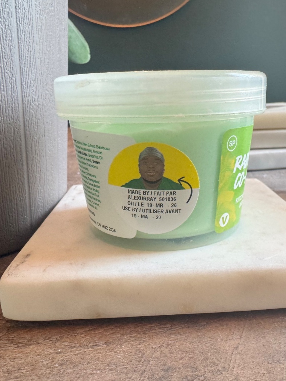 Lush Rainforest Co-Mingle Body Scrub - Picture 3 of 3